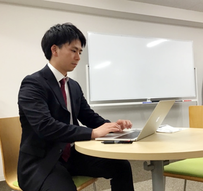 ストーリーの作成