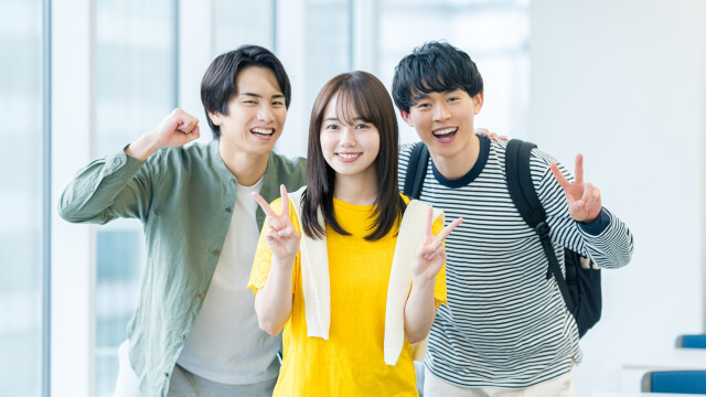 手帳を持つことの就職に対するメリットとデメリット